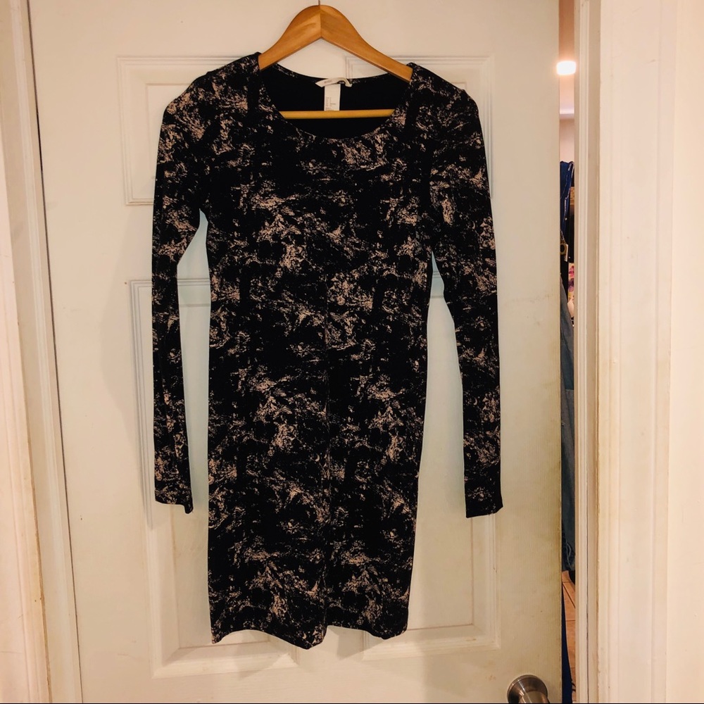 Long sleeve bodycon dress